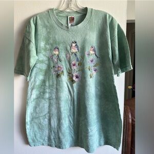 Vintage Gildan the mountain style birds shirt